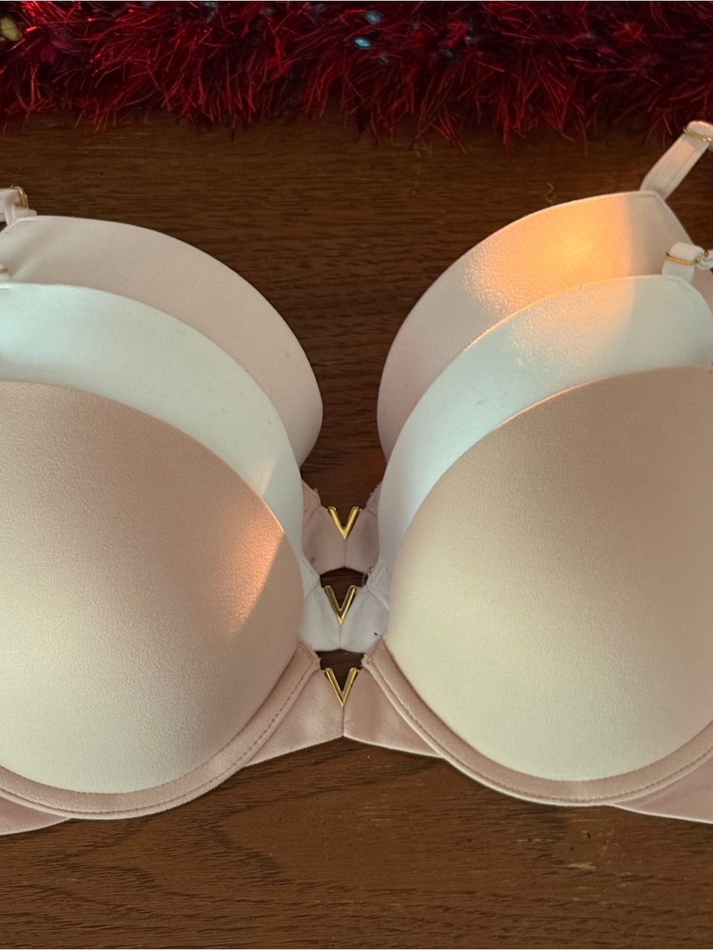 Set of 3 Victoria Secret Plunge Push-Up Bra in Soft Blush Pink, White, and Beige